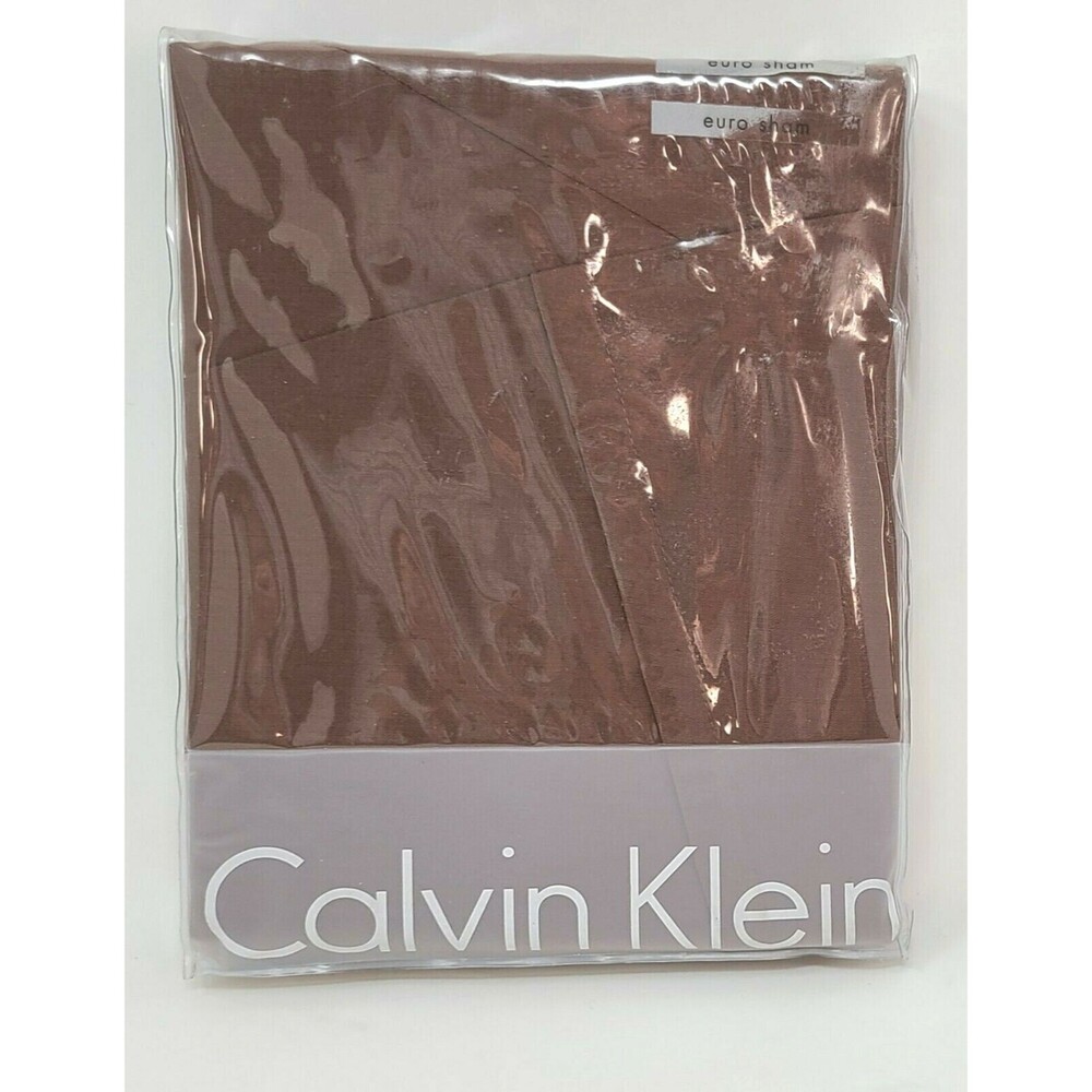 Calvin Klein Euro Sham Melrose Angled Pleat Dogrose 26 x 26 in. pillow sham NIP